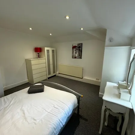 No 6 At Mannering, 2 Bed Near Sefton Park And Lark Lane