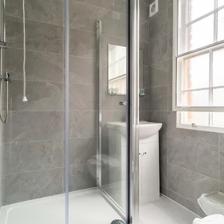 Apartment Fabulous 1 Bedroom In