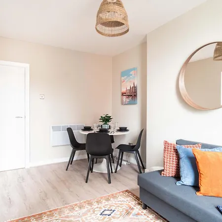 Apartment Fabulous 1 Bedroom In *