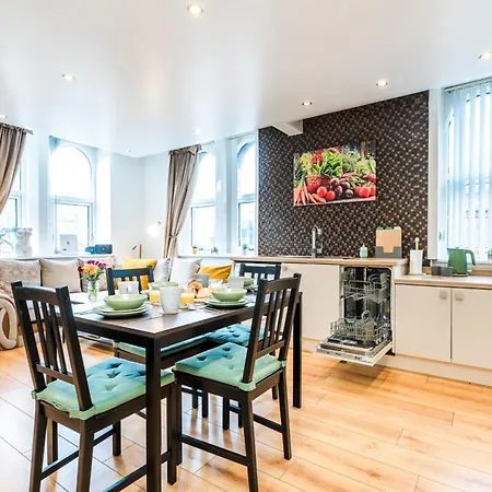 Cavern Quarters, Beautiful Two Bedroom Centre By Garudy Serviced And Short Lets - Perfect For Longer