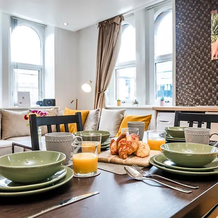 Cavern Quarters, Beautiful Two Bedroom Centre By Garudy Serviced And Short Lets - Perfect For Longer Appartement *