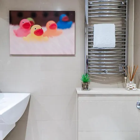 Appartement Cavern Quarters, Beautiful Two Bedroom Centre By Garudy Serviced And Short Lets - Perfect For Longer *