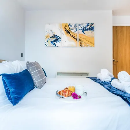 Cavern Quarters, Beautiful Two Bedroom Centre By Garudy Serviced And Short Lets - Perfect For Longer Appartement Liverpool