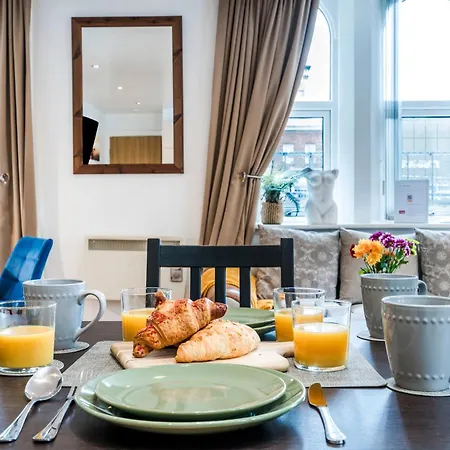 Cavern Quarters, Beautiful Two Bedroom Centre By Garudy Serviced And Short Lets - Perfect For Longer Appartement Liverpool