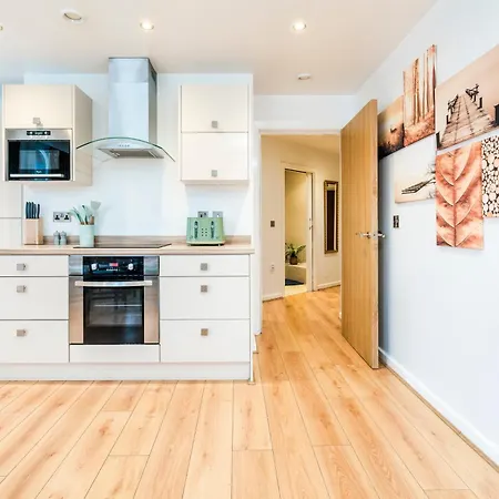 Appartement Cavern Quarters, Beautiful Two Bedroom Centre By Garudy Serviced And Short Lets - Perfect For Longer