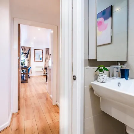 Cavern Quarters, Beautiful Two Bedroom Centre By Garudy Serviced And Short Lets - Perfect For Longer Appartement *