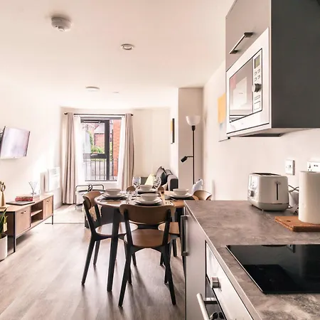 Fabulous 1 Bed In Centre *