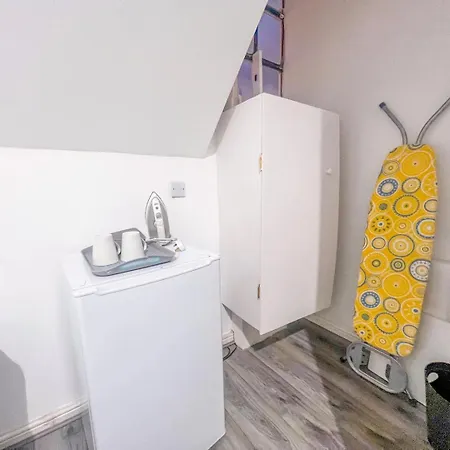 Guest house Large Central One! Liverpool
