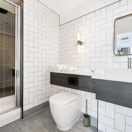 Ropewalks Hotel, Western Premier Collection 4*
