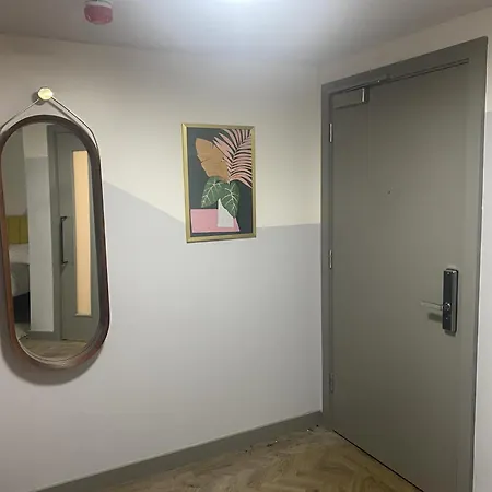 Hotel Urban Pod *