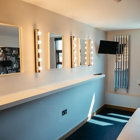 Aparthotel Posh Pads - 1 -
