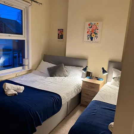 Charming Sefton Park Escape, Pet-friendly Holiday home