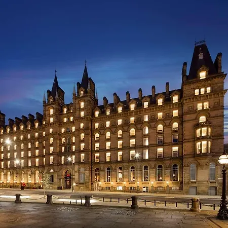 Hotel Radisson Red Hotel, 4*