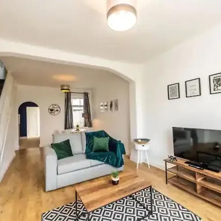 Large 3 Bedroom Sleeps-7/gartson/liverpool Apartment Liverpool
