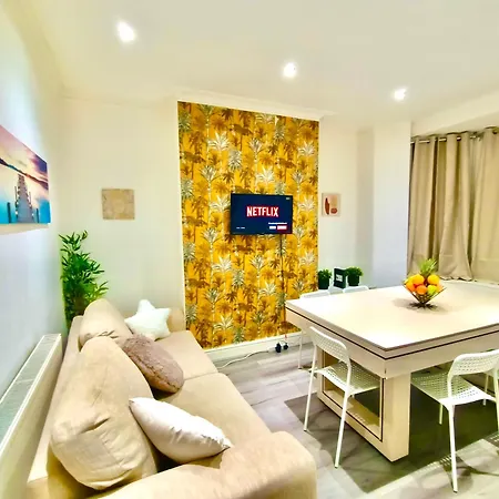 Lovely 4 Bedroom In Anfield - Near Stadium, Centre, Sleeps 18 Сasa de vacaciones