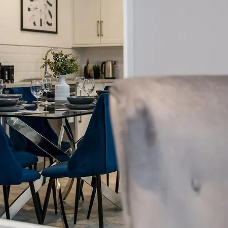 Fabulous Quayside With Free Parking Apartment