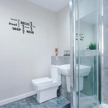 Apartment New! Stunning Centre 2-bed In By 53 Degrees Property, Ideal For Small Groups, Sleeps 6!