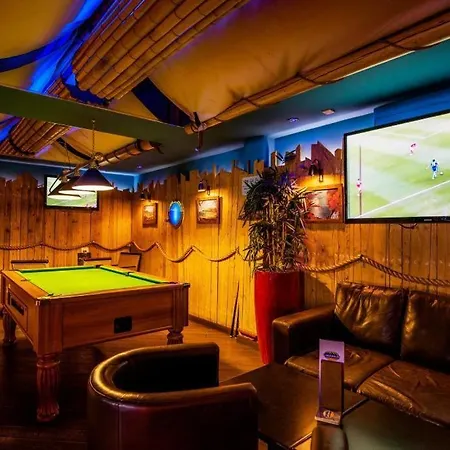 斯特林利物浦莱纳酒店 酒店