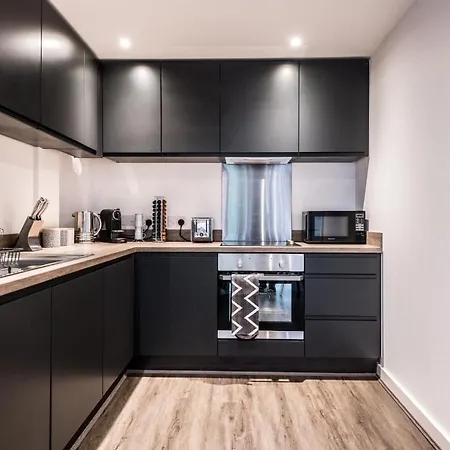 Apartment Chavasse Cove Sleeping 6 Guests With Parking *