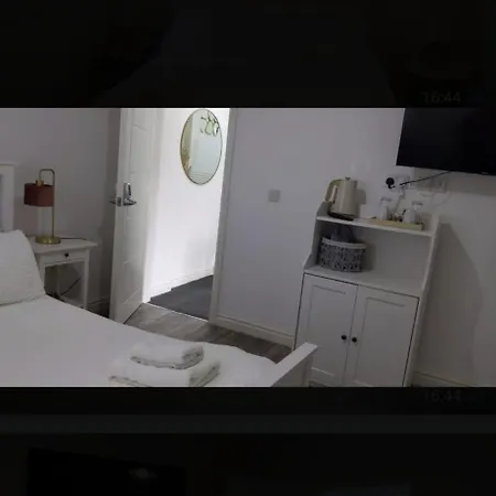 Beautiful Six Bedroom Townhouse Citybreak Close To Centre