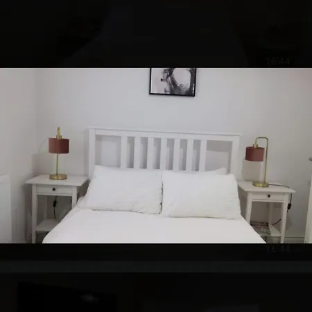 Holiday home Beautiful Six Bedroom Townhouse Citybreak Close To Centre