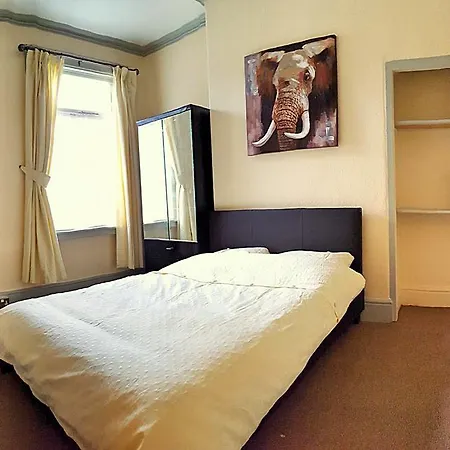 Grosvenor House 2* Ливерпуль