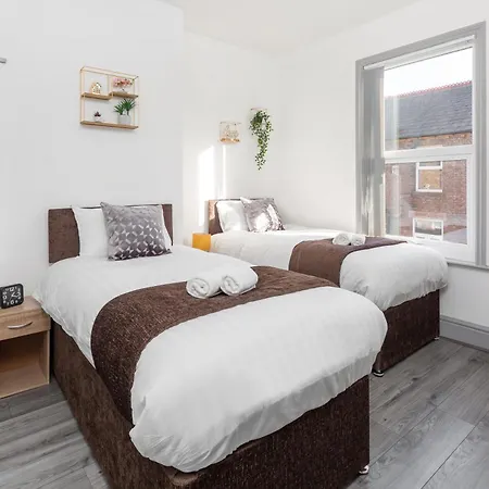 Holiday home Fairburn House - Air Host &