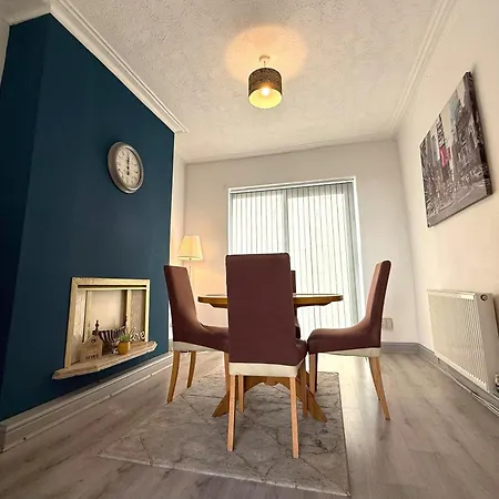 Fairburn House - Air Host & Casa de Férias Liverpool