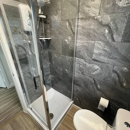 Apartment Private Full Kitchen & Sofa Bed Free Parking *