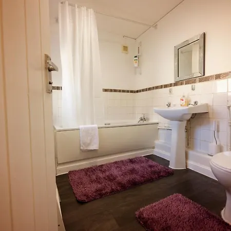 Silver Bambu Hideaway * Liverpool