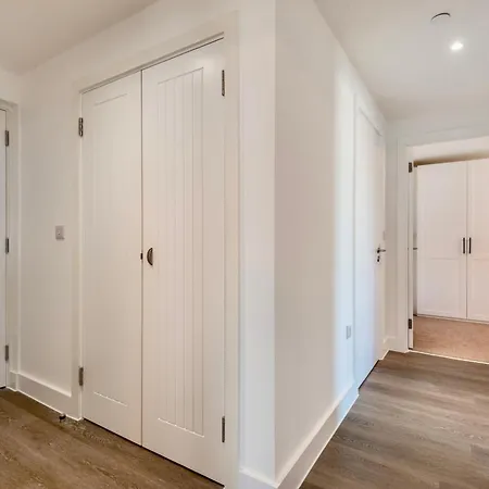 Appartamento Luxury Escape - Brand New Stylish 2 Bedroom With Parking *