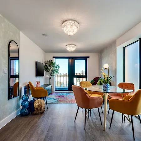 Luxury Escape - Brand New Stylish 2 Bedroom With Parking Appartamento