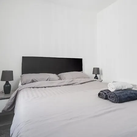 Dom wakacyjny Stunning House - Free Parking - Goodison&anfield *
