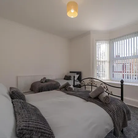 Hébergement de vacances Stylish 3-bed Near Lfc & Efc Stadiums Liverpool