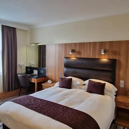 The Royal 3*