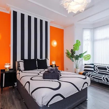 Anfield Townhouse Sleeps 12 7min Walk To Stadium