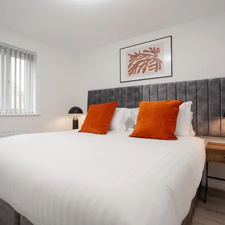 Freshly Renovated 4-bed 3 Floors Free Parking Hébergement de vacances