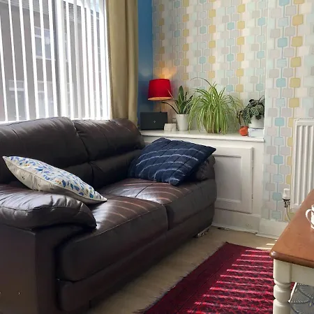 Holiday home Cozy Little House 3 Minutes From Brunswick Train *