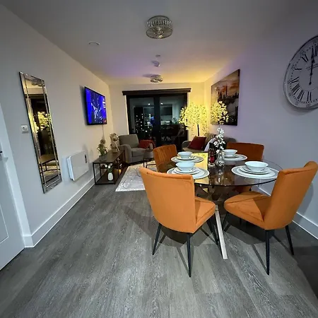 Center Penthouse Apartment Liverpool