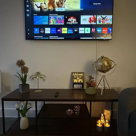 Center Penthouse Apartment Liverpool