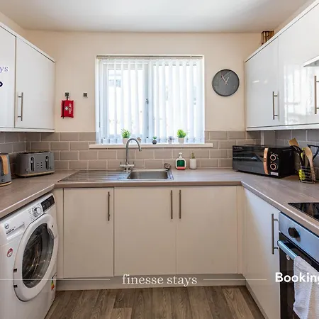 Last-minute Grabs L Premium Offers L 4bdr House By Finesse Short Lets & Serviced With Free Wifi