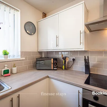 Last-minute Grabs L Premium Offers L 4bdr House By Finesse Short Lets & Serviced With Free Wifi