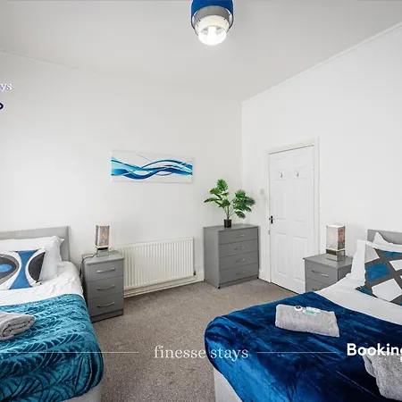 Last-minute Grabs L Premium Offers L 4bdr House By Finesse Short Lets & Serviced With Free Wifi