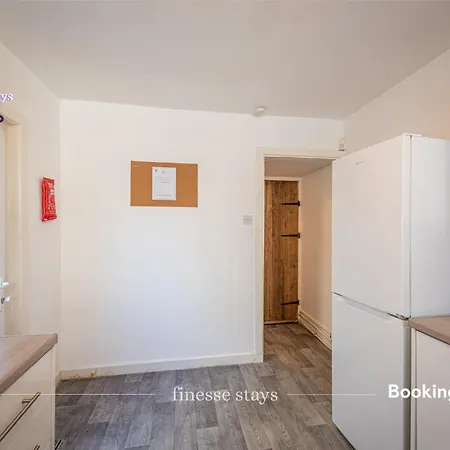 Holiday home Last-minute Grabs L Premium Offers L 4bdr House By Finesse Short Lets & Serviced With Free Wifi