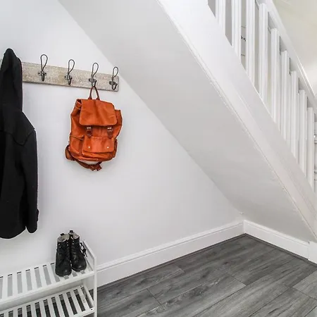 Casa vacanze Family Getaway Near Centre, Pets Encouraged Liverpool