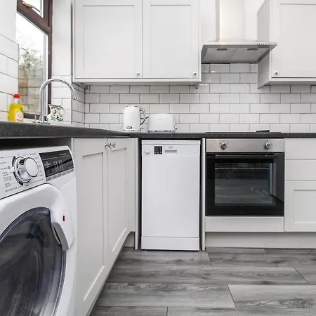 Family Getaway Near Centre, Pets Encouraged Liverpool