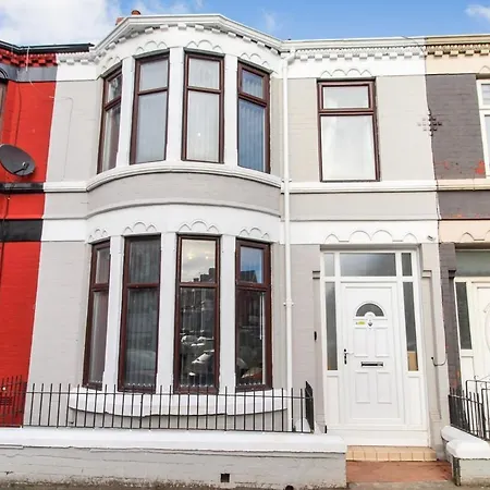 Family Getaway Near Centre, Pets Encouraged
