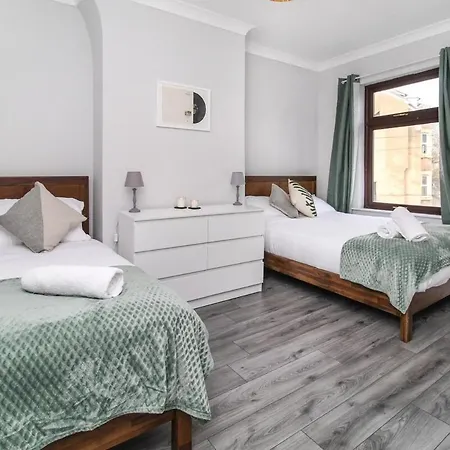 Casa vacanze Family Getaway Near Centre, Pets Encouraged Liverpool