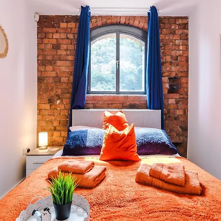 Apartment Pool Table, Stunning 2 Bed Flat,
