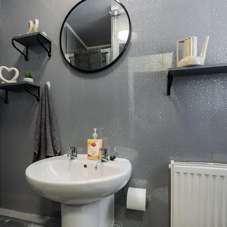 Stunning House - Free Parking - Goodison&anfield Dom wakacyjny *
